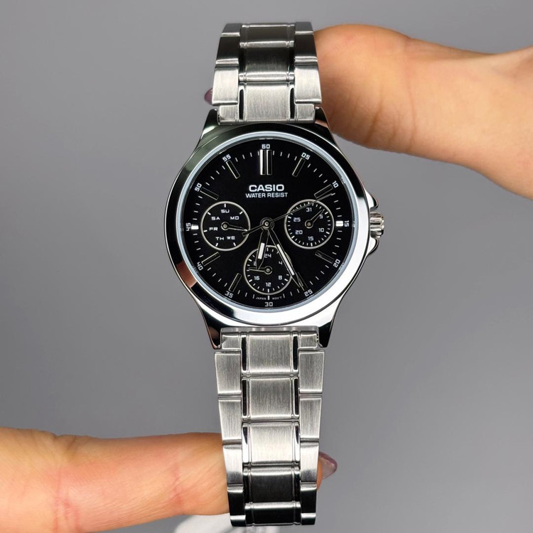 ساعت کرنوگراف زنانه